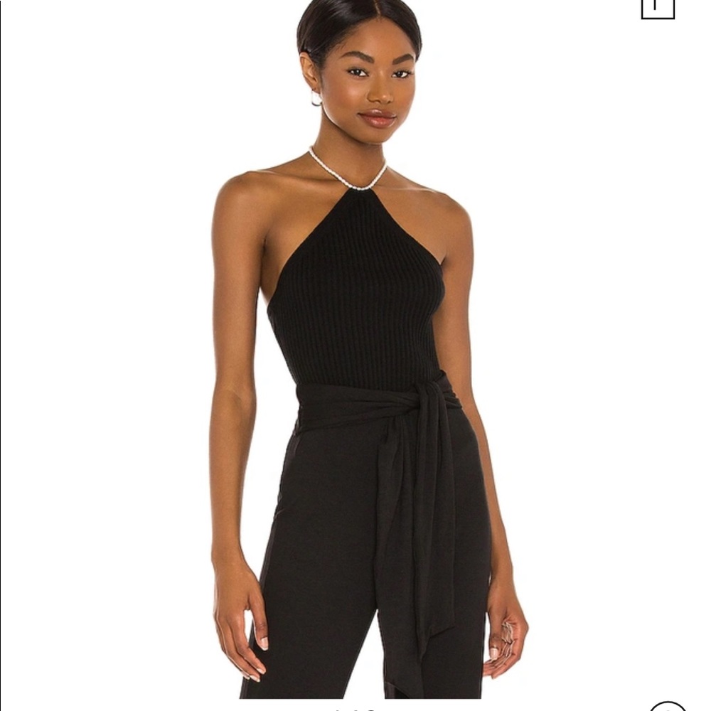 Black top - Picture 3 of 9